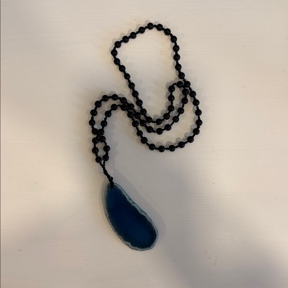 Black and Blue Agate Pendant Necklace - Picture 4 of 4